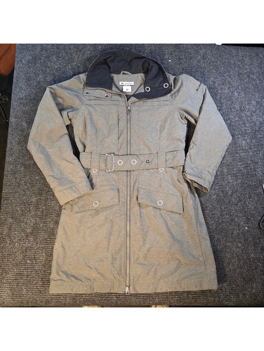Columbia Women's Medium Gray Belted Coat